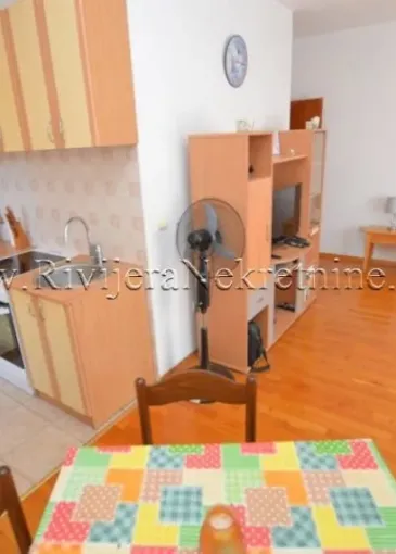 Apartment for sale in Baošići