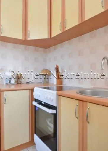 Apartment for sale in Baošići