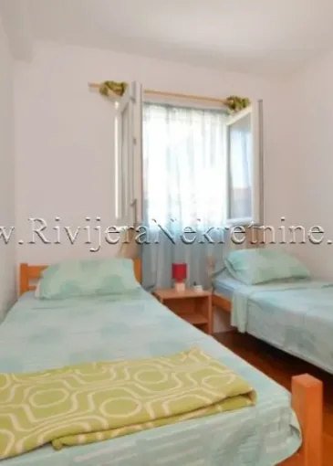 Apartment for sale in Baošići