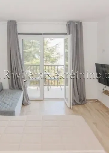 Apartment for sale in Njivice