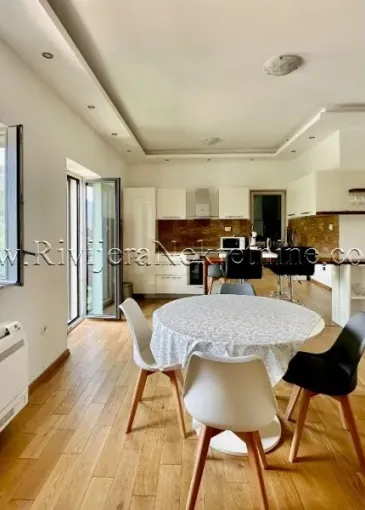 Apartment for sale in Dobrota