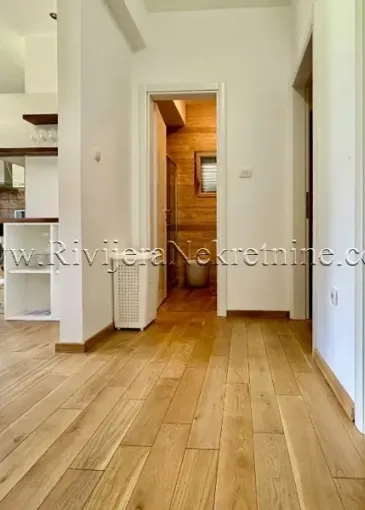 Apartment for sale in Dobrota