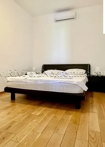 Apartment for sale in Dobrota