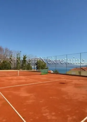 Apartment for sale in Bijela