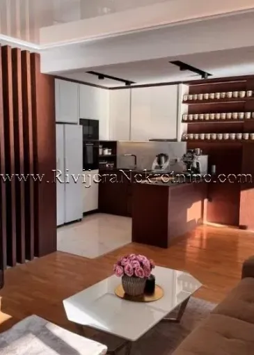 Apartment for sale in Dobrota