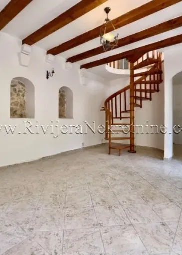 Apartment for sale in Kotor