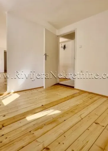 Apartment for sale in Kotor