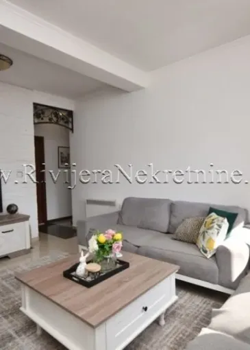 Apartment for sale in Igalo