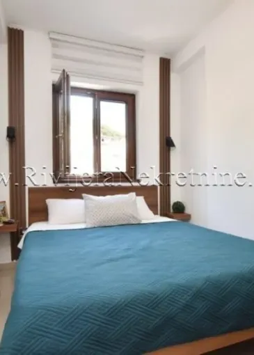 Apartment for sale in Igalo