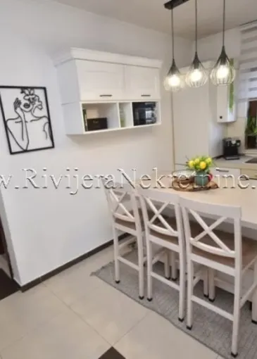 Apartment for sale in Igalo
