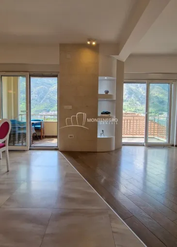 Apartment for sale in Kotor