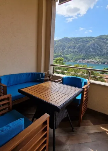 Apartment for sale in Kotor