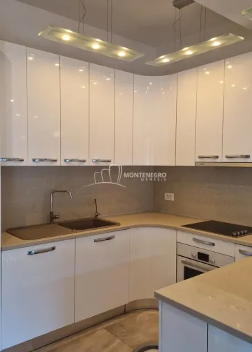 Apartment for sale in Kotor