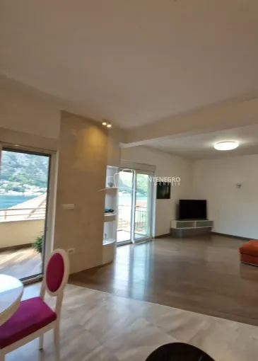 Apartment for sale in Kotor