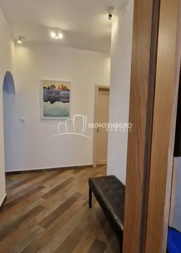 Apartment for sale in Kotor