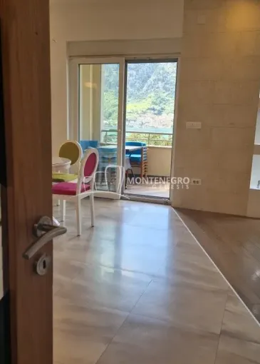 Apartment for sale in Kotor