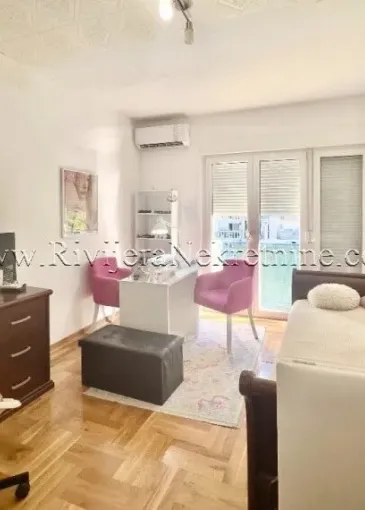 Apartment for sale in Dobrota