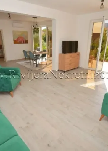 Apartment for sale in Đenovići