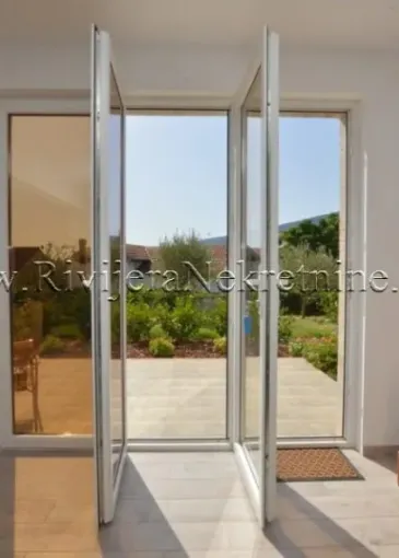 Apartment for sale in Đenovići