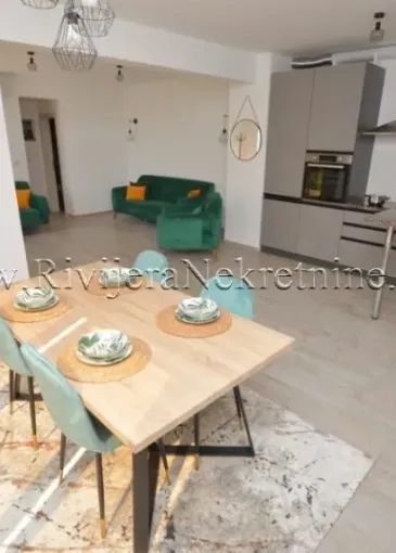 Apartment for sale in Đenovići