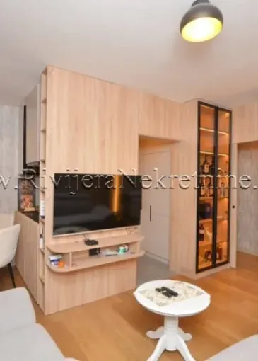 Apartment for sale in Igalo