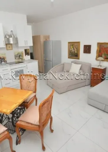 Apartment for sale in Igalo