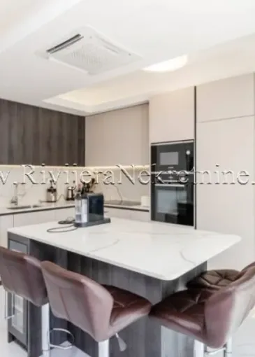 Apartment for sale in Đenovići