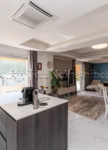 Apartment for sale in Đenovići
