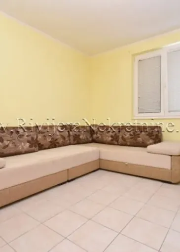 Apartment for sale in Baošići