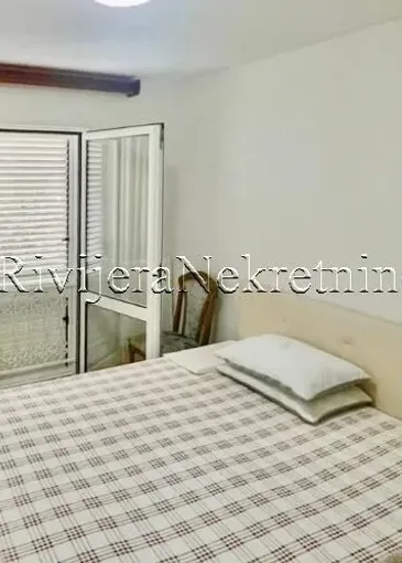 Apartment for sale in Dobrota