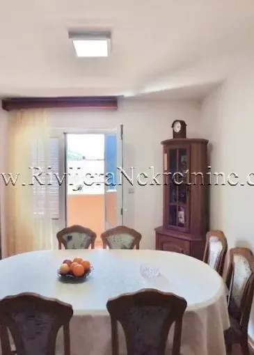 Apartment for sale in Dobrota