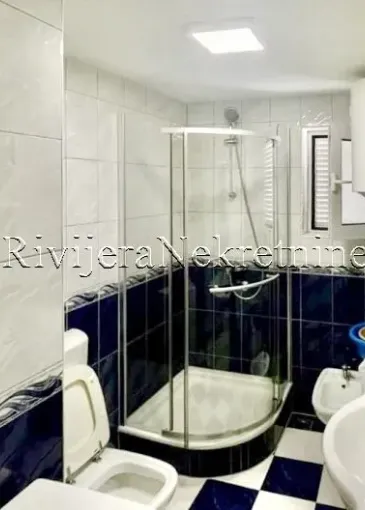 Apartment for sale in Dobrota