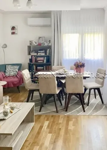 Стан на продају у Тиват