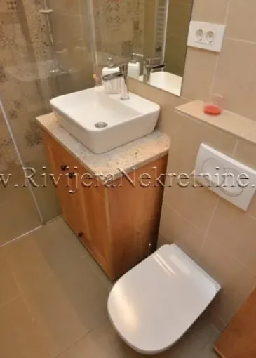 Apartment for sale in Kumbor