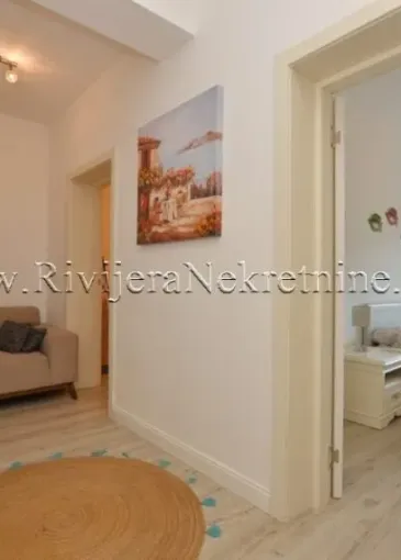 Apartment for sale in Kumbor