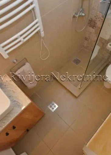 Apartment for sale in Kumbor