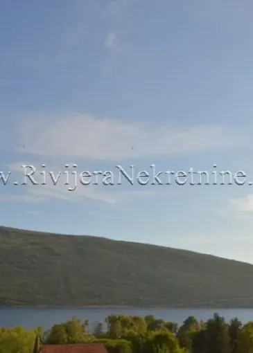 Apartment for sale in Kumbor