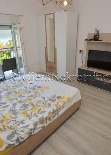 Apartment for sale in Kumbor
