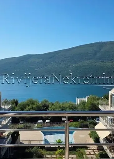 Apartment for sale in Đenovići