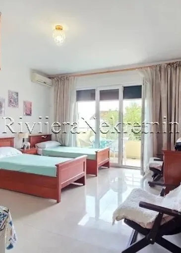 Apartment for sale in Đenovići