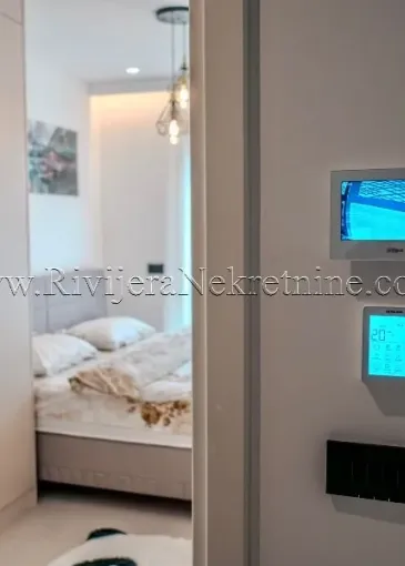 Apartment for sale in Radovići