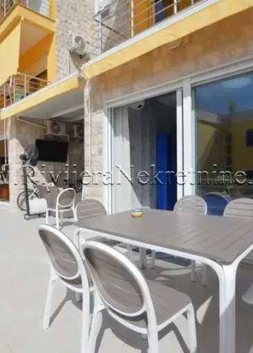 Apartment for sale in Đenovići