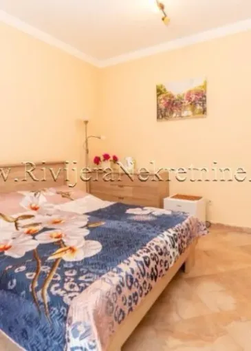 Apartment for sale in Đenovići