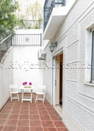 Apartment for sale in Đenovići