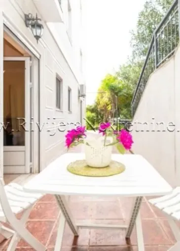 Apartment for sale in Đenovići