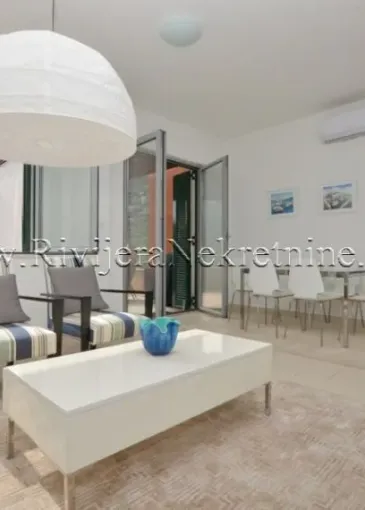 Apartment for sale in Morinj