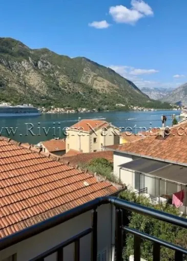 Apartment for sale in Kotor