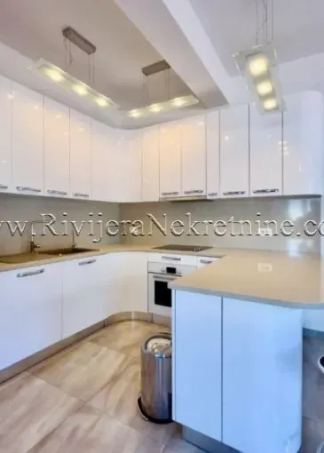 Apartment for sale in Kotor