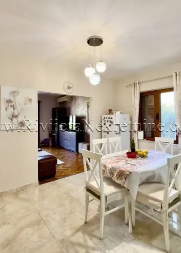 Apartment for sale in Dobrota