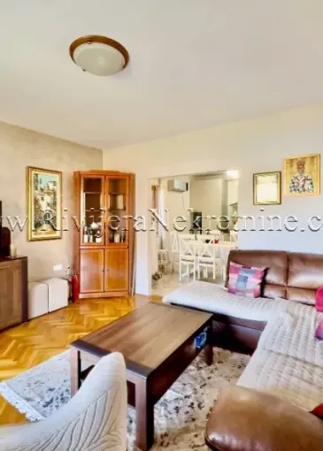 Apartment for sale in Dobrota